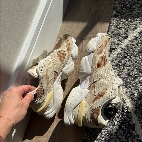 New Balance 9060 W7 M5.5 - Picture 5 of 9